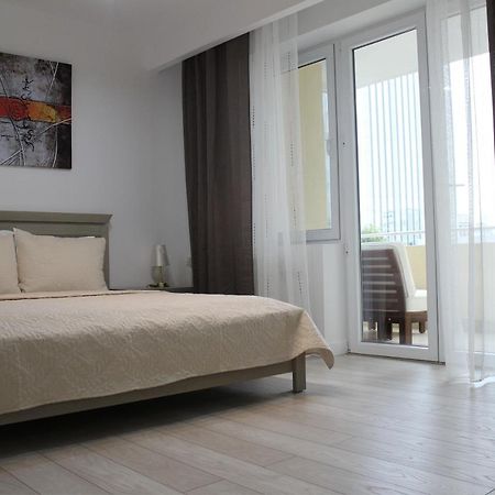 Luxury City Center Apartment - Romana Bucarest Extérieur photo