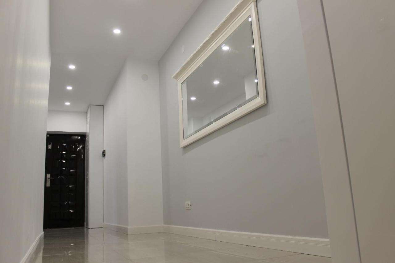 Luxury City Center Apartment - Romana Bucarest Extérieur photo