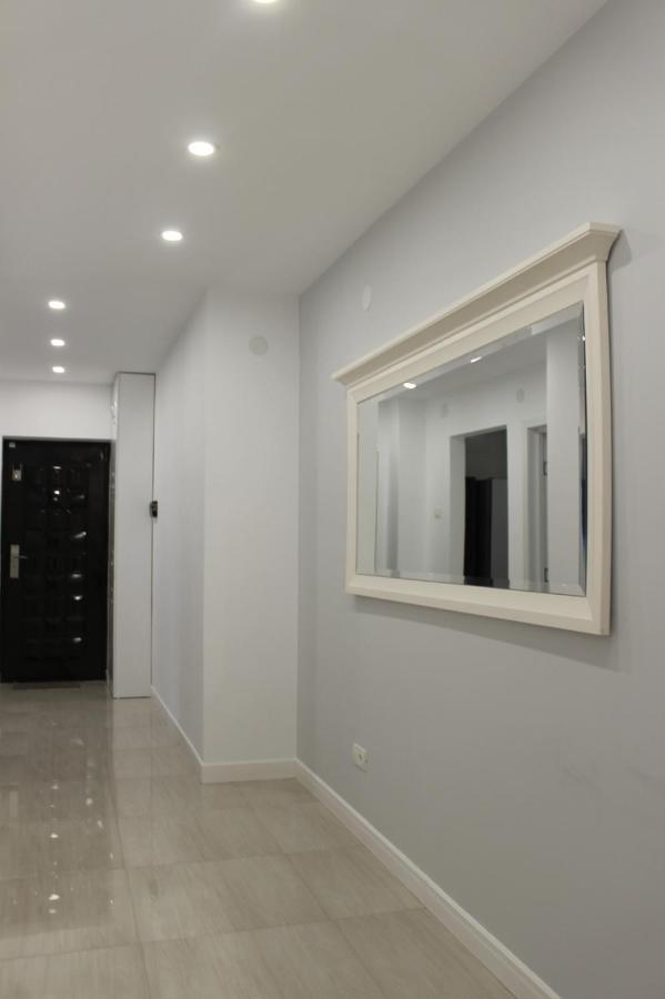 Luxury City Center Apartment - Romana Bucarest Extérieur photo
