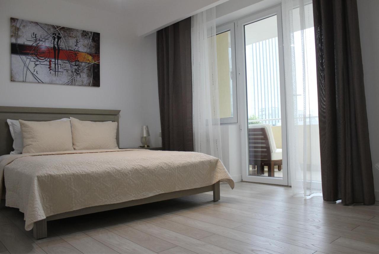 Luxury City Center Apartment - Romana Bucarest Extérieur photo