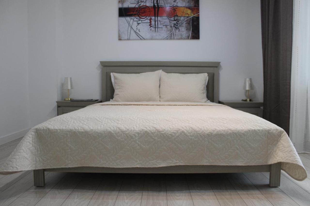 Luxury City Center Apartment - Romana Bucarest Extérieur photo