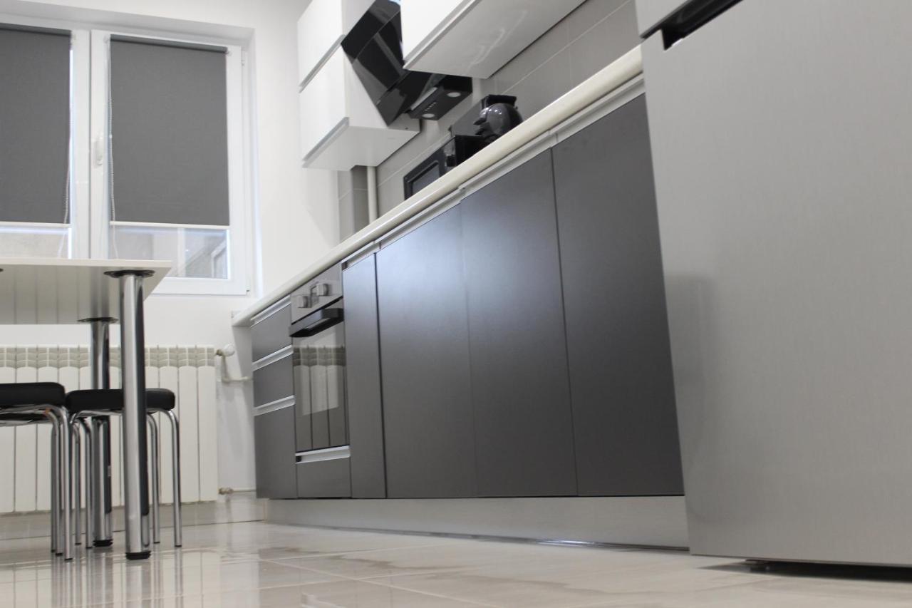 Luxury City Center Apartment - Romana Bucarest Extérieur photo